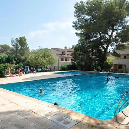 Lejlighed Pool,beach,garden,parking Free,4 Travelers *