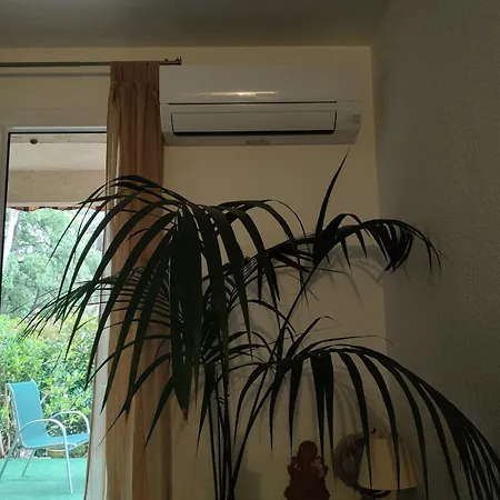 Pool,beach,garden,parking Free,4 Travelers * Saint-Raphaël